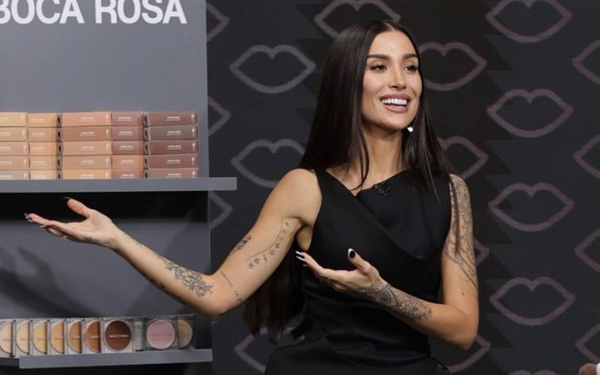 Bianca Andrade na live de lançamento da marca Boca Rosa