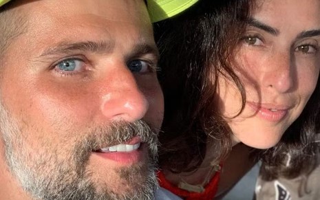 Bruno Gagliasso e Fernanda Paes Leme estão lado a lado em selfie publicada no Instagram