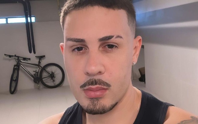 Foto do rosto de Carlinhos Maia