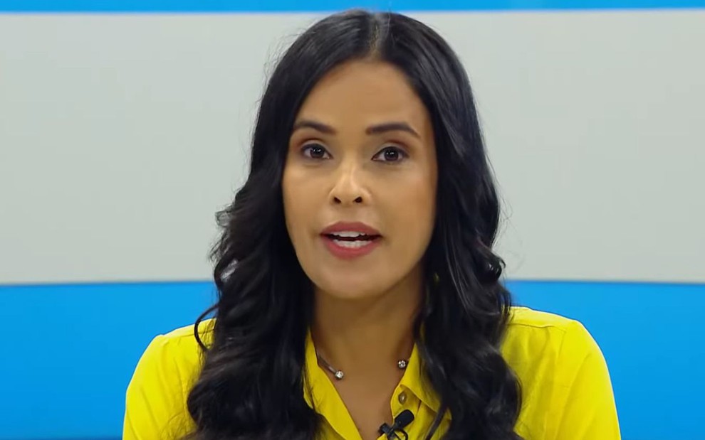 Elaine Santos em apresentação do jornal Canção Nova Notícias