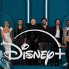 Juliana Paes, Raphael Logam, Carol Castro, Rodrigo Simas e mais atores em evento do Disney+