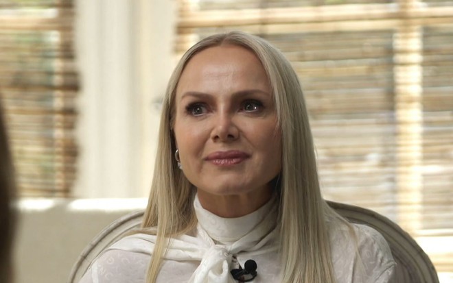 Eliana chora em entrevista ao Fantástico