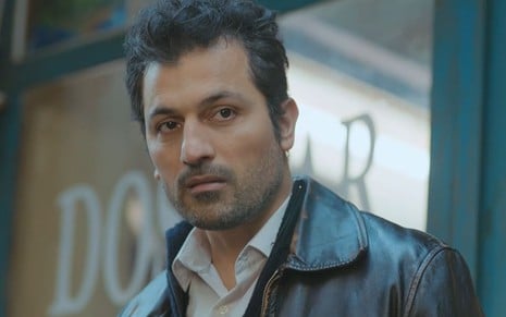 Arif (Feyyaz Duman) em cena da novela Força de Mulher