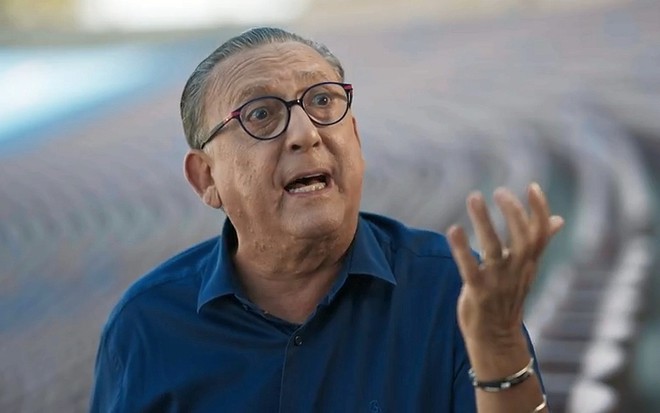 Galvão Bueno no documentário Galvão: Olha o que Ele Fez