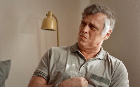 O ator Guilherme Fontes está em cena como Humberto na novela Renascer, da Globo
