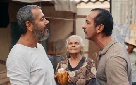 Marcos Palmeira contracena com Maria Zenayde e Irandhir Santos na novela Renascer, da Globo