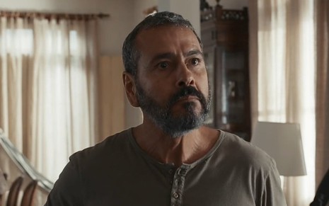 O ator Marcos Palmeira está em cena de Renascer como José Inocêncio