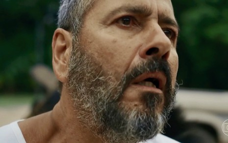 O ator Marcos Palmeira caracterizado como José Inocêncio em cena de Renascer