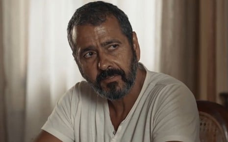 O ator Marcos Palmeira está em cena como José Venâncio na novela Renascer, da Globo