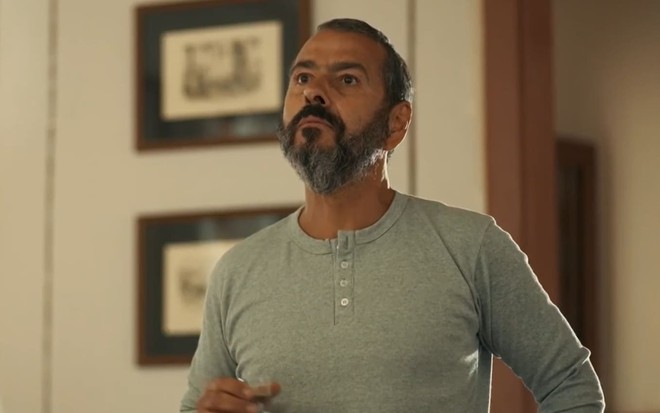 O ator Marcos Palmeira está em cena de Renascer como José Inocêncio
