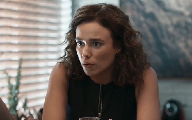 Juliane Araújo em cena da novela Renascer