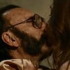 Almir Sater beija Camila Morgado em cena quente da novela Renascer, da Globo