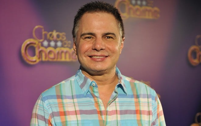 O autor Ricardo Linhares posa evento da Globo realizado em 2012