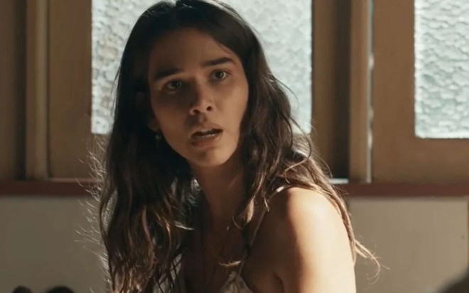 A atriz Theresa Fonseca caracterizada como Mariana em cena de Renascer
