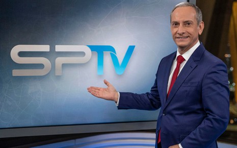 José Robert Burnier está no estúdio do SPTV, na Globo