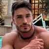 Lucas Viana dentro da piscina em foto postada no Instagram