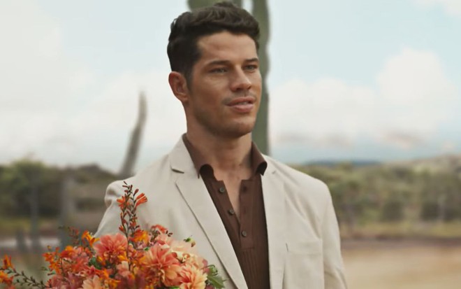 José Loreto em cena da novela No Rancho Fundo