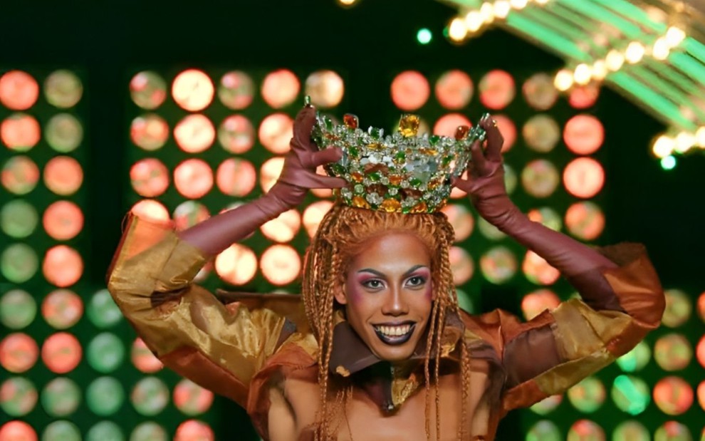 Até Galvão Bueno bateria cabelo: Ao vivo, Drag Race Brasil é