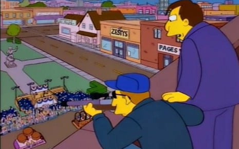 Episódio da sétima temporada de Os Simpsons mostra atirador mirando em Lisa em comício público