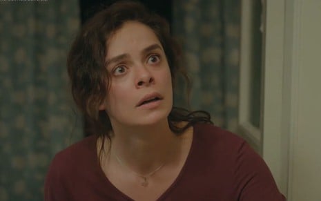 Bahar (Özge Özpirinçci) em cena da novela Força de Mulher