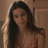 Theresa Fonseca com expressão de choro em cena como Mariana na novela Renascer