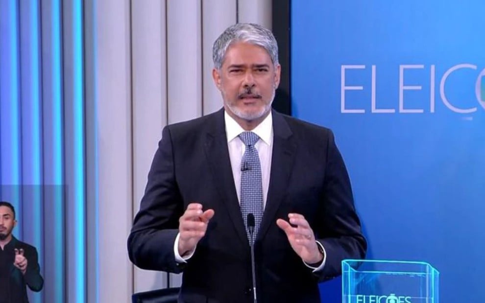 O âncora William Bonner à frente de um dos debates presidenciais nas eleições gerais de 2022