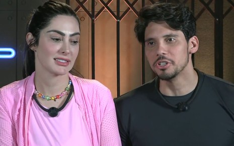 Foto mostra Francine Piaia e Júnior no Power Couple Brasil