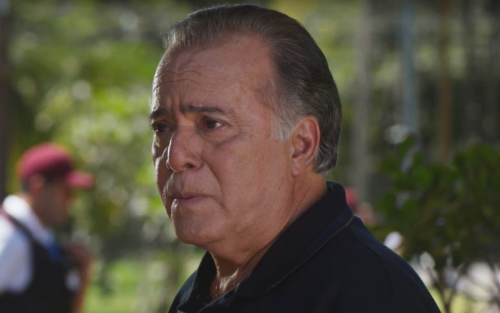 Tony Ramos está caracterizado como Abel, seu personagem na novela Dona de Mim, da Globo