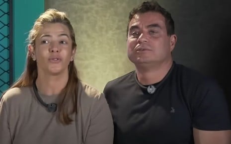 Adriana e Dhomini Ferreira lado a lado em depoimento no Power Couple Brasil