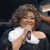 Alcione em participação no programa Altas Horas em abril deste ano, sorrindo