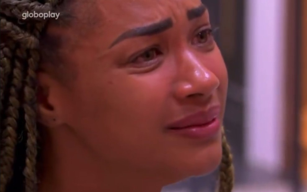 Aline Patriarca chorando no BBB 25