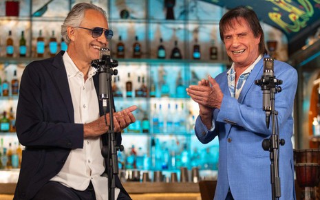 O tenor italiano Andrea Bocelli e Roberto Carlos em gravação do especial do final de ano da Globo