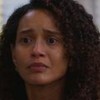 Montagem com Tais Araujo como Raquel à esquerda em Vale Tudo e Letícia Colin como Zélia à direita em Garota do Momento