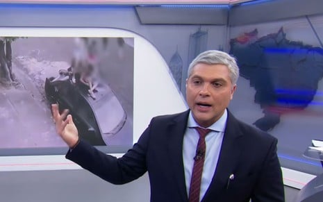 O apresentador Joel Datena à frente do Brasil Urgente