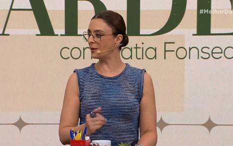 Catia Fonseca tem expressão séria no Melhor da Tarde