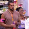 Mike, Delma, Mateus e Gabriel em pé no BBB 25