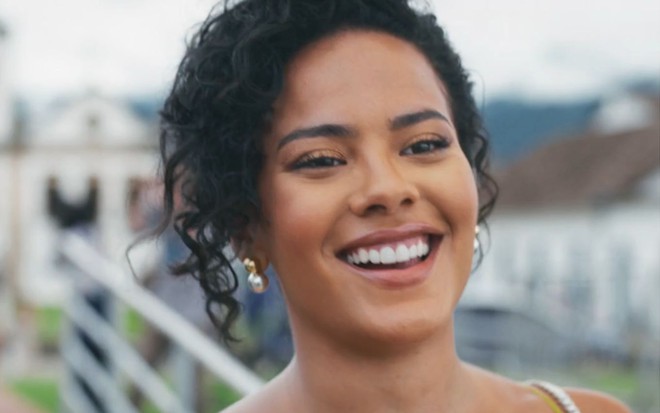 Bella Campos como Maria de Fátima no remake de Vale Tudo, da Globo