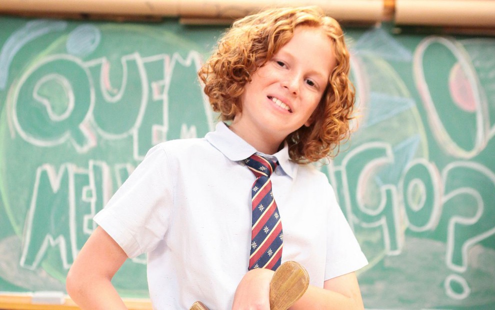 Lucas (Bernardo Schroeder) em cena da novela A Caverna Encantada