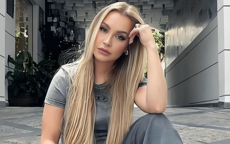 Carla Diaz no Instagram