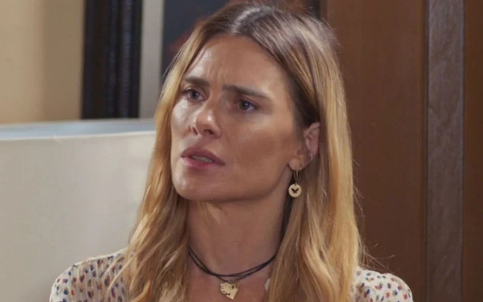 Carolina Dieckmann como Leila no remake de Vale Tudo