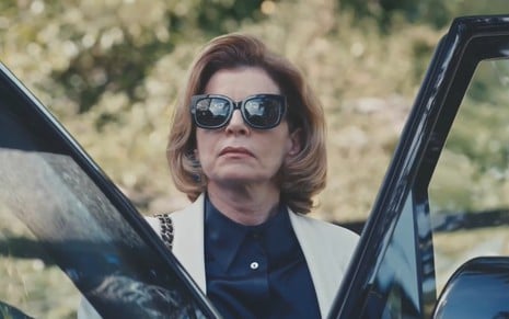 A atriz Debora Bloch como Odete Roitman em cena de Vale Tudo