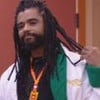 Diogo Almeida passa a mão nos dreads e usa roupão branco no apê do líder do BBB 25