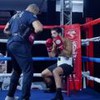 O ator Duda Nagle lutando boxe