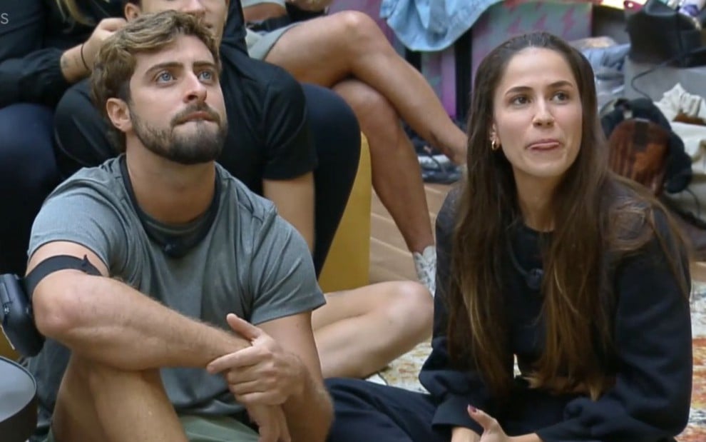 Foto mostra Eike ao lado da mulher, Natália, no Power Couple