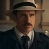 Eriberto Leão com expressão séria na novela Êta Mundo Melhor!