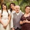 Elenco de Êta Mundo Bom! em cena da novela das seis