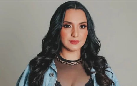 Faby Bezerra em selfie publicada nas redes sociais