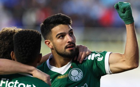 Flaco López comemora gol do Palmeiras em jogo da Libertadores contra o Bolívar