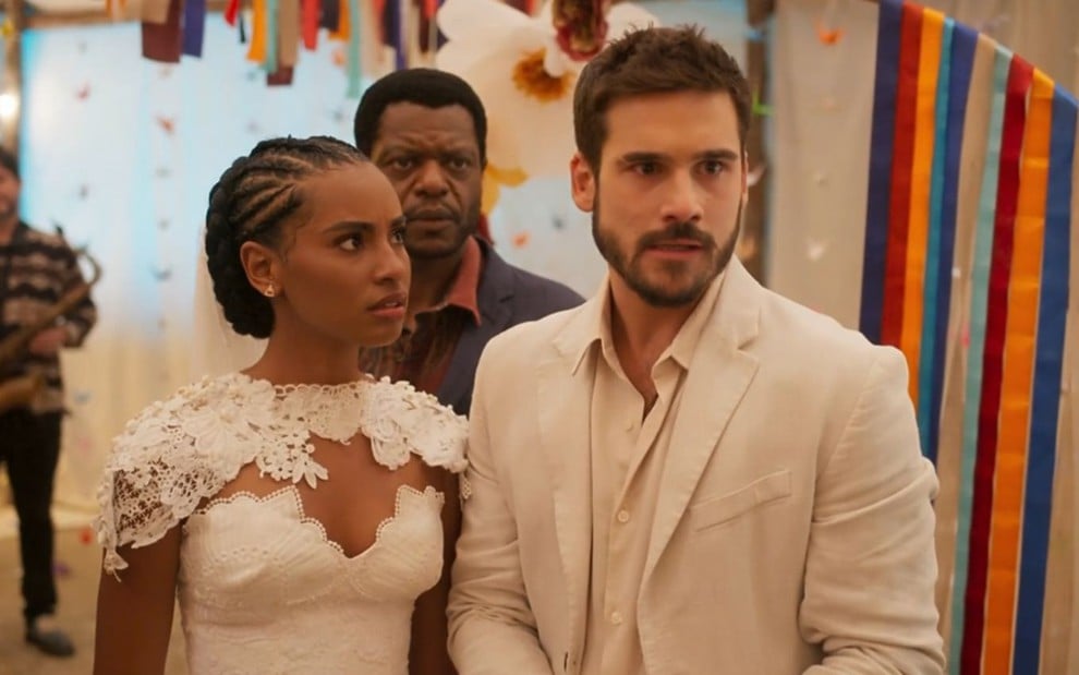 Gabz e Nicolas Prattes em cena de casamento de Mania de Você