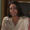Carol Castro como Clarice à esquerda é acolhida por Maria Eduarda de Carvalho, a Teresa, em cena de Garota do Momento